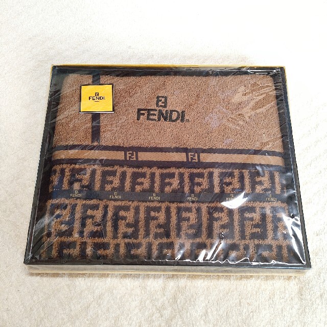 フェンディ FENDI バスタオル ズッカ柄