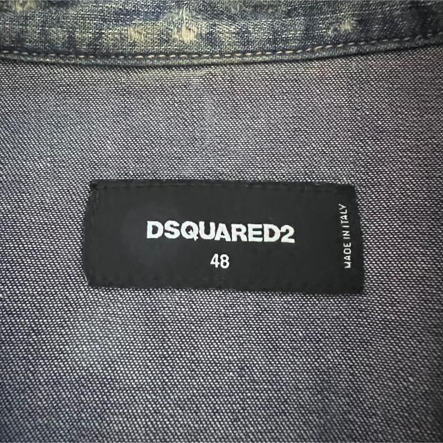 DSQUARED2(ディースクエアード)のディースクエアード ディースク デニム　シャツ ダメージ ワッペン ブルー メンズのトップス(シャツ)の商品写真