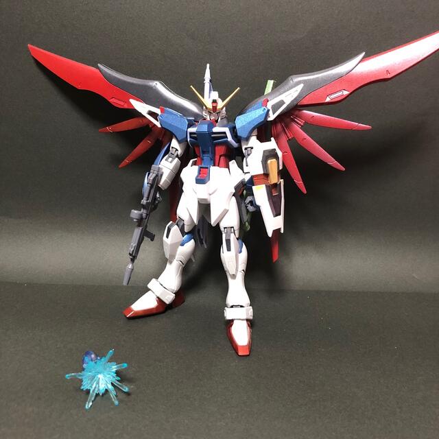 BANDAI - HG デスティニーガンダム 塗装完成品 ガンプラ ガンダムの
