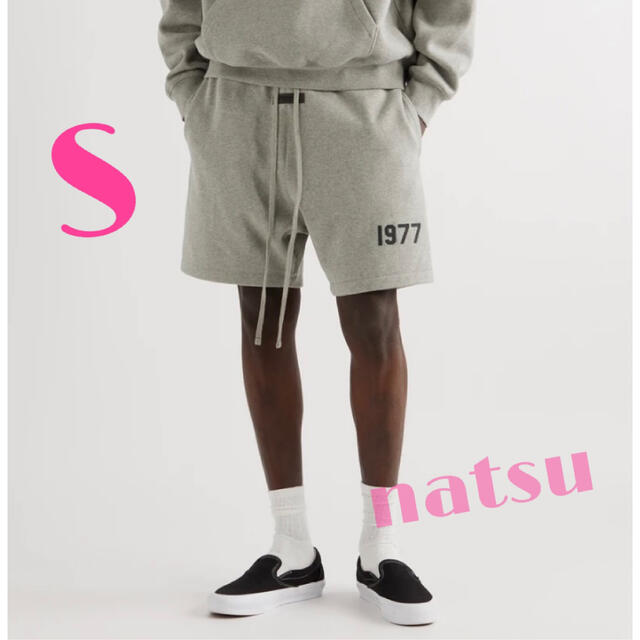 FEAR OF GOD(フィアオブゴッド)のFOG Essentials 1977 Sweat Shorts メンズのパンツ(ショートパンツ)の商品写真