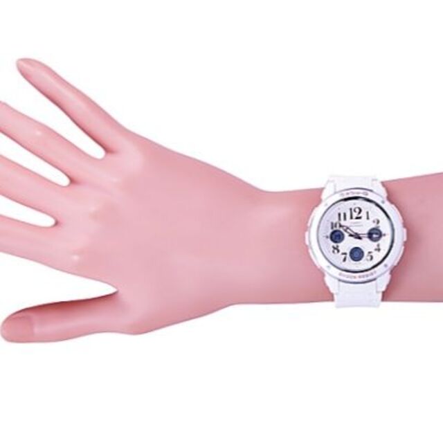 Baby-G(ベビージー)の上美品★　BABY－G　10気圧耐衝撃・ビッグフェイス　White　Sirius メンズの時計(腕時計(アナログ))の商品写真