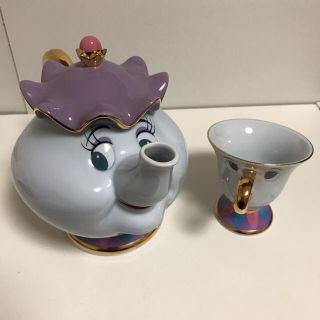 ディズニー(Disney)のpfchoacoco様専用♡TDR限定販売♡美品♡ポット夫人とチップ♡(食器)