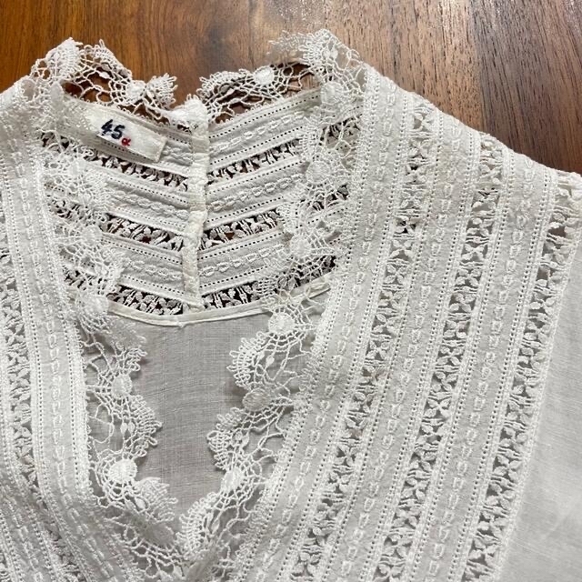 45R - 最終お値下げ♪45r カディ刺繍カシュクールフリルブラウス