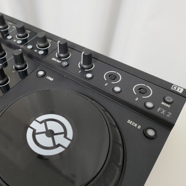 NATIVE INSTRUMENTS TRAKTOR KONTROL S4 楽器のDJ機器(DJコントローラー)の商品写真