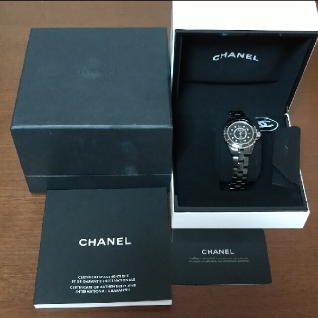 CHANEL(シャネル)のCHANEL J12 8Pダイヤモンド 時計 レディースのファッション小物(腕時計)の商品写真
