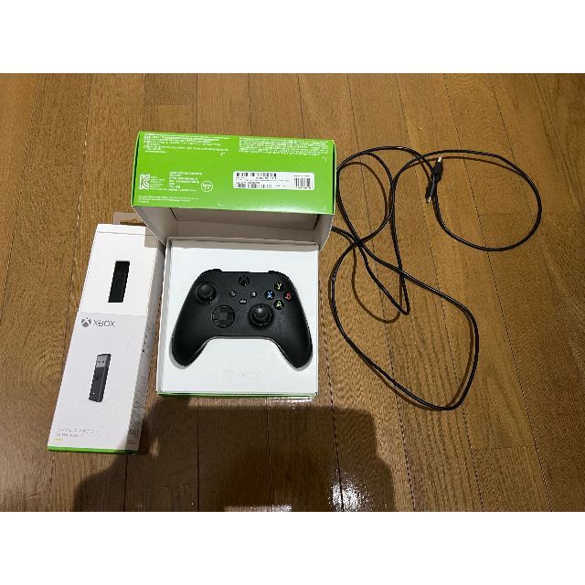 Xbox ワイヤレス コントローラー + アダプタ for Windows 10
