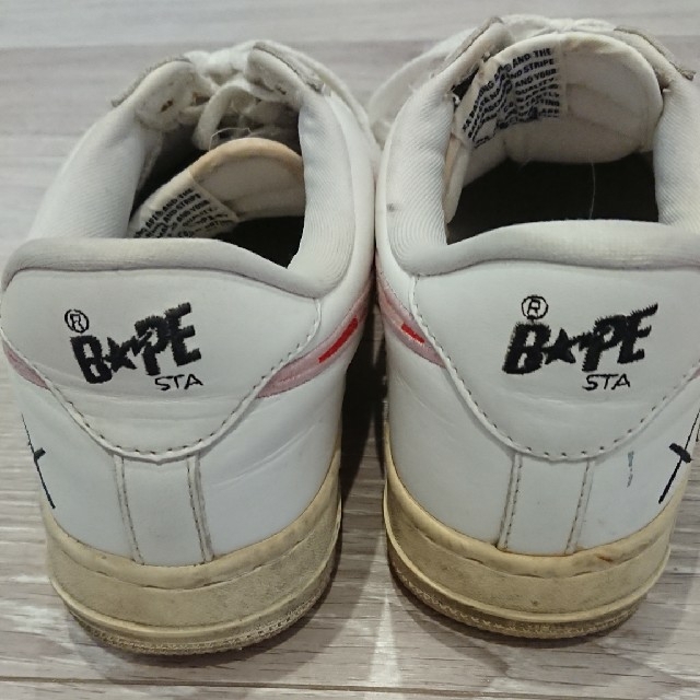 A BATHING APE(アベイシングエイプ)のBAPE  KAWS 28 メンズの靴/シューズ(スニーカー)の商品写真