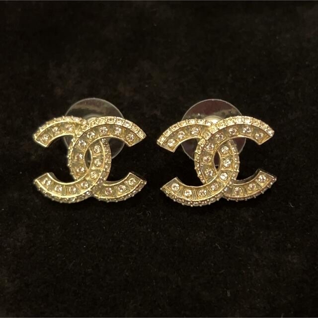 CHANEL ピアス キラキラ ストーン ピアス ゴールド 定番 美品 | www