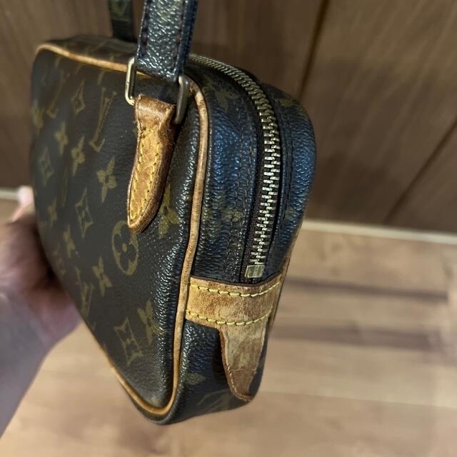 LOUIS VUITTON(ルイヴィトン)のルイヴィトン　マルリーバンドリエール レディースのバッグ(ショルダーバッグ)の商品写真