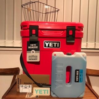 YETI  イエティ　ローディ24  ＋ 希少純正4lb保冷剤＋バスケット付き(食器)