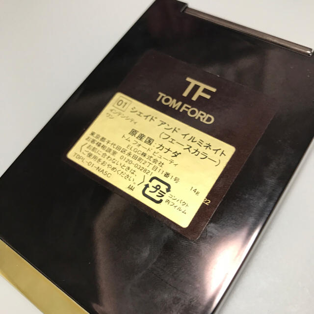 TOM FORD(トムフォード)のTOMFORD フェースカラー   シェイド アンド イルミナイト 14g コスメ/美容のベースメイク/化粧品(フェイスカラー)の商品写真