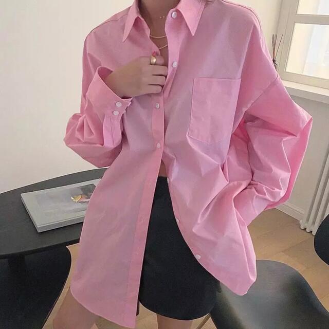オーバーサイズ ピンクシャツの通販 by ME｜ラクマ