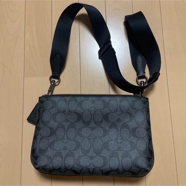 ショルダーバッグ　coach 未使用