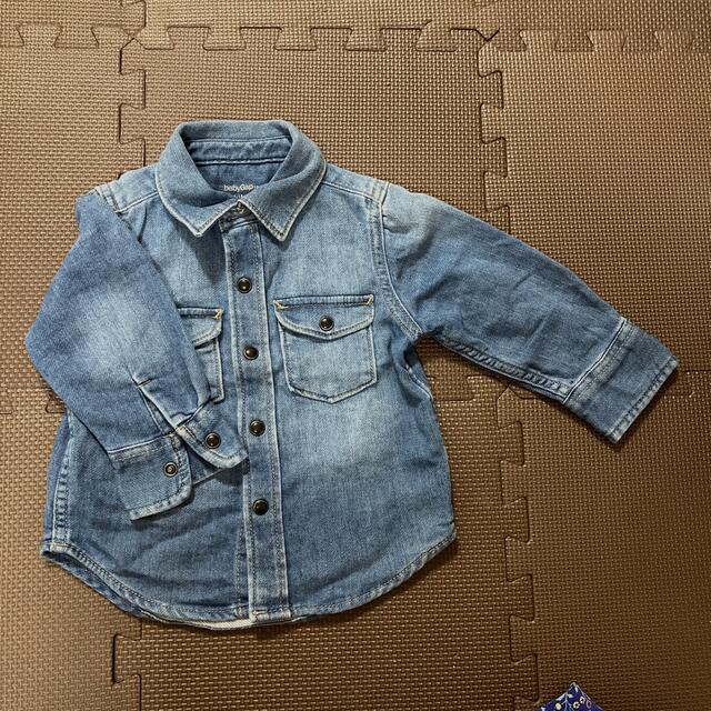 babyGAP(ベビーギャップ)のシャツ　80   キッズ/ベビー/マタニティのベビー服(~85cm)(シャツ/カットソー)の商品写真