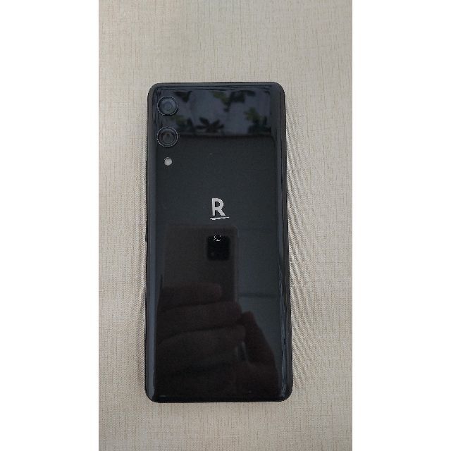 【美品】Rakuten hand ブラック スマホ/家電/カメラのスマートフォン/携帯電話(スマートフォン本体)の商品写真