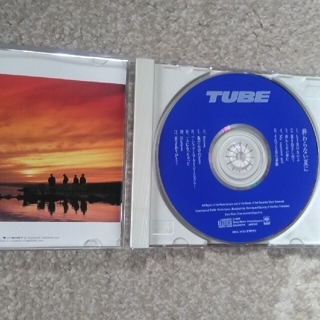 TUBE  CD 5枚ｾｯﾄ(浪漫の夏缶&ﾎﾟｽﾄｶｰﾄﾞ付き😊) エンタメ/ホビーのCD(ポップス/ロック(邦楽))の商品写真