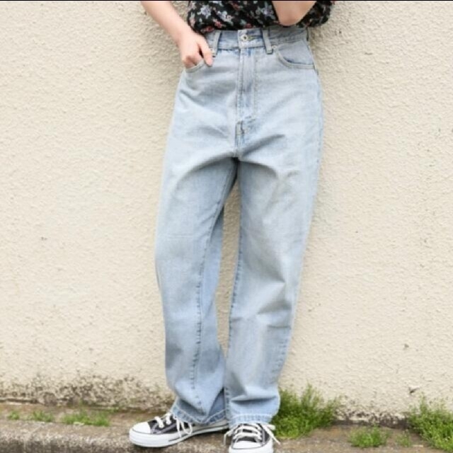 apres jour　ストレートデニム レディースのパンツ(デニム/ジーンズ)の商品写真