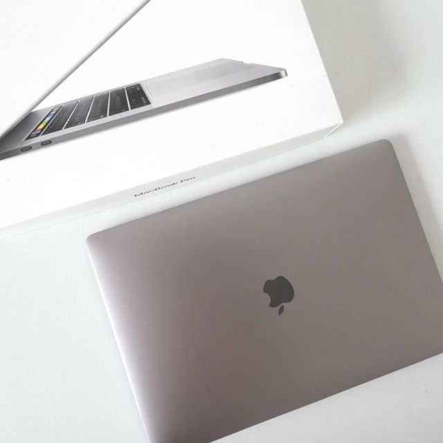 女性に人気! Macbook Pro 15インチ 2019 USキー econet.bi