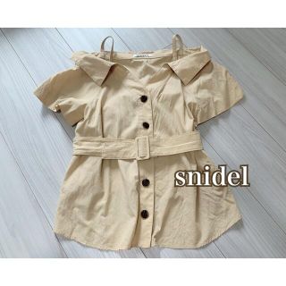 スナイデル(SNIDEL)のsnidel オフショル シャツ ブラウス / Lily Brown レディース(シャツ/ブラウス(半袖/袖なし))