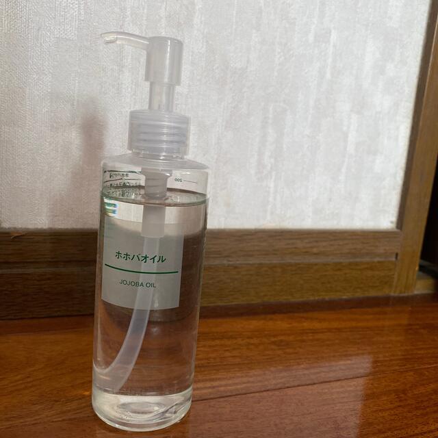 MUJI (無印良品)(ムジルシリョウヒン)のホホバオイル　無印　180ml コスメ/美容のスキンケア/基礎化粧品(フェイスオイル/バーム)の商品写真