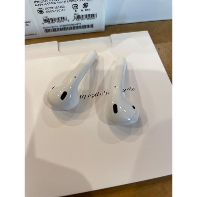 APPLE AirPods イヤホン MMEF2J/A スマホ/家電/カメラのオーディオ機器(ヘッドフォン/イヤフォン)の商品写真