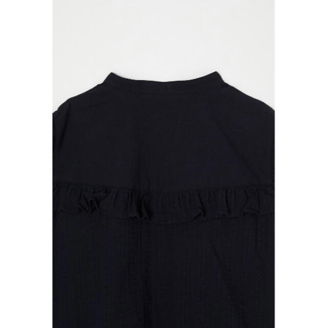 moussy(マウジー)のmoussy 新品未使用／PIN TUCK RUFFLE ブラウス レディースのトップス(シャツ/ブラウス(半袖/袖なし))の商品写真