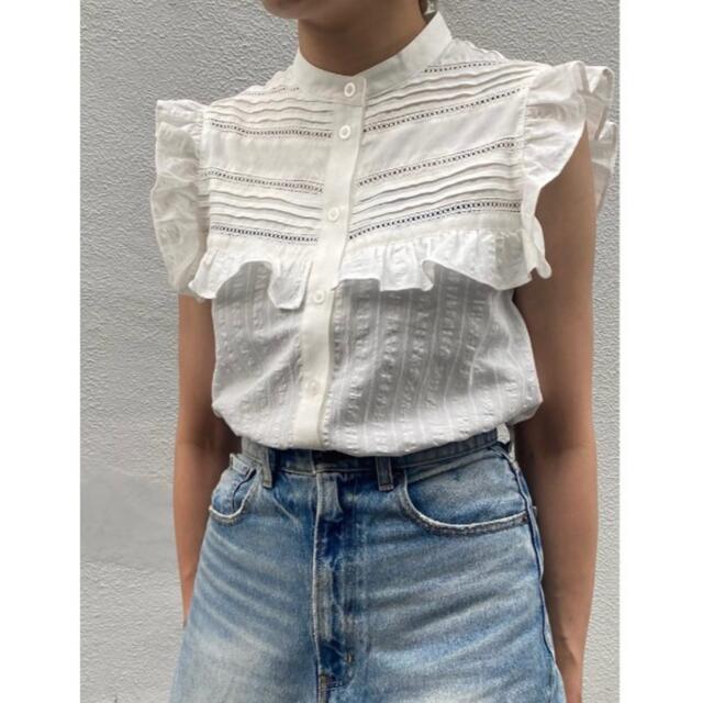 moussy(マウジー)のmoussy 新品未使用／PIN TUCK RUFFLE ブラウス レディースのトップス(シャツ/ブラウス(半袖/袖なし))の商品写真