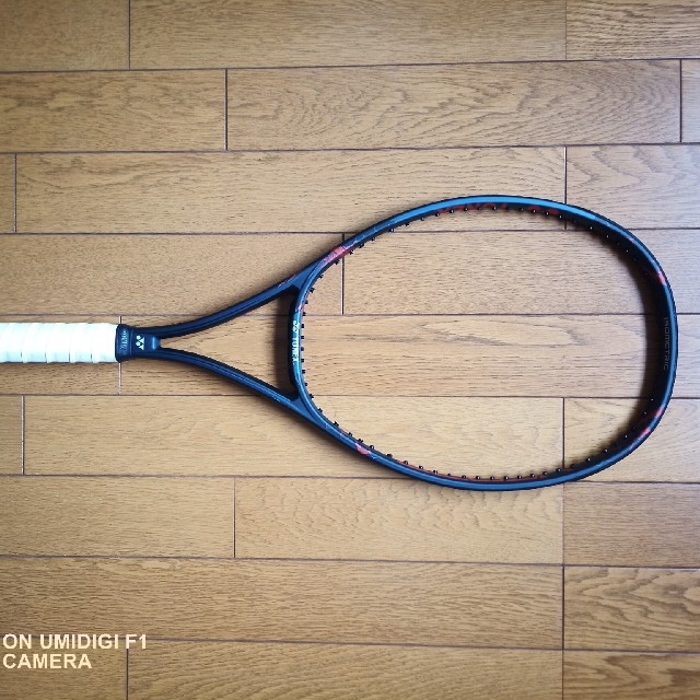 YONEX VCORE PRO 97 LG2（2018）Vコア　ブイコア スポーツ/アウトドアのテニス(ラケット)の商品写真