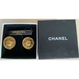シャネル イヤリング(グリーン・カーキ/緑色系)の通販 75点 | CHANEL ...