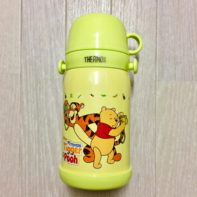 THERMOS(サーモス)の【THERMS】プーさん&ティガー 真空断熱ステンレスボトル♪ インテリア/住まい/日用品のキッチン/食器(容器)の商品写真