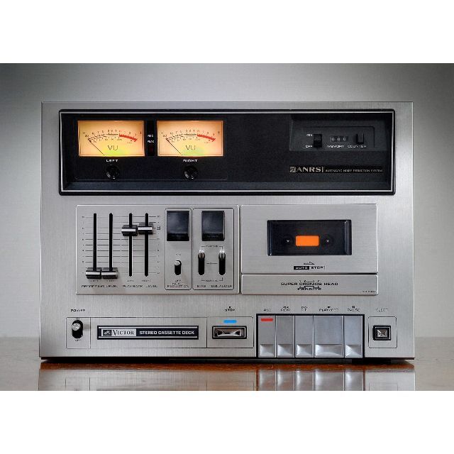 ★70年代の平型高級カセットデッキの当時の話題機　VICTOR KD-668ⅡS