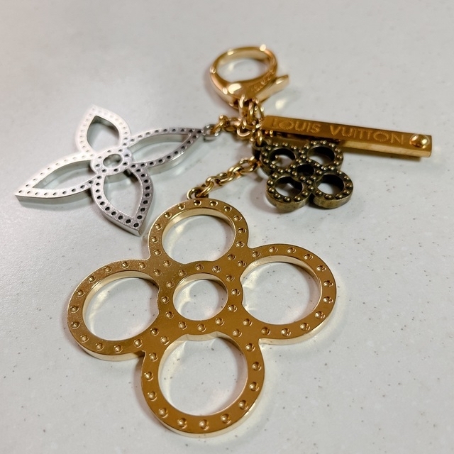 美品 ルイヴィトン チャーム キーホルダー | フリマアプリ ラクマ