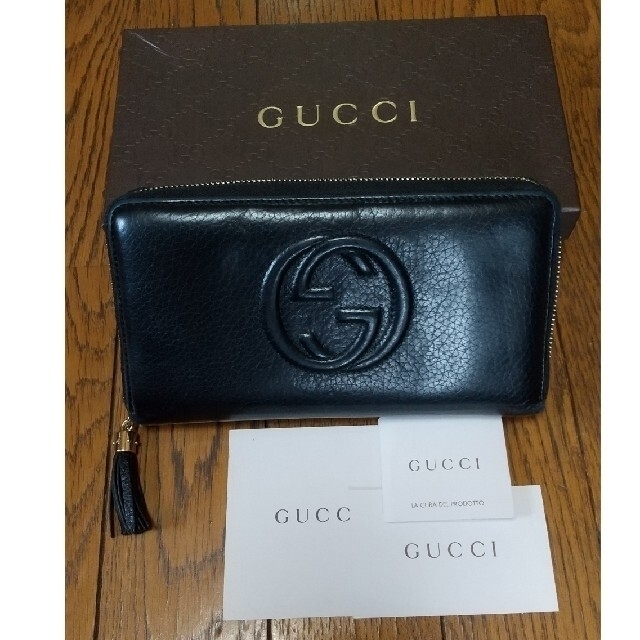 Gucci(グッチ)のGUCCI SOHO ラウンドファスナー長財布 ブラック タッセル レディースのファッション小物(財布)の商品写真