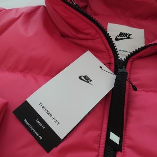 NIKE - 海外限定色 NIKE ナイキ ビッグスウッシュ パッド入 ダウン