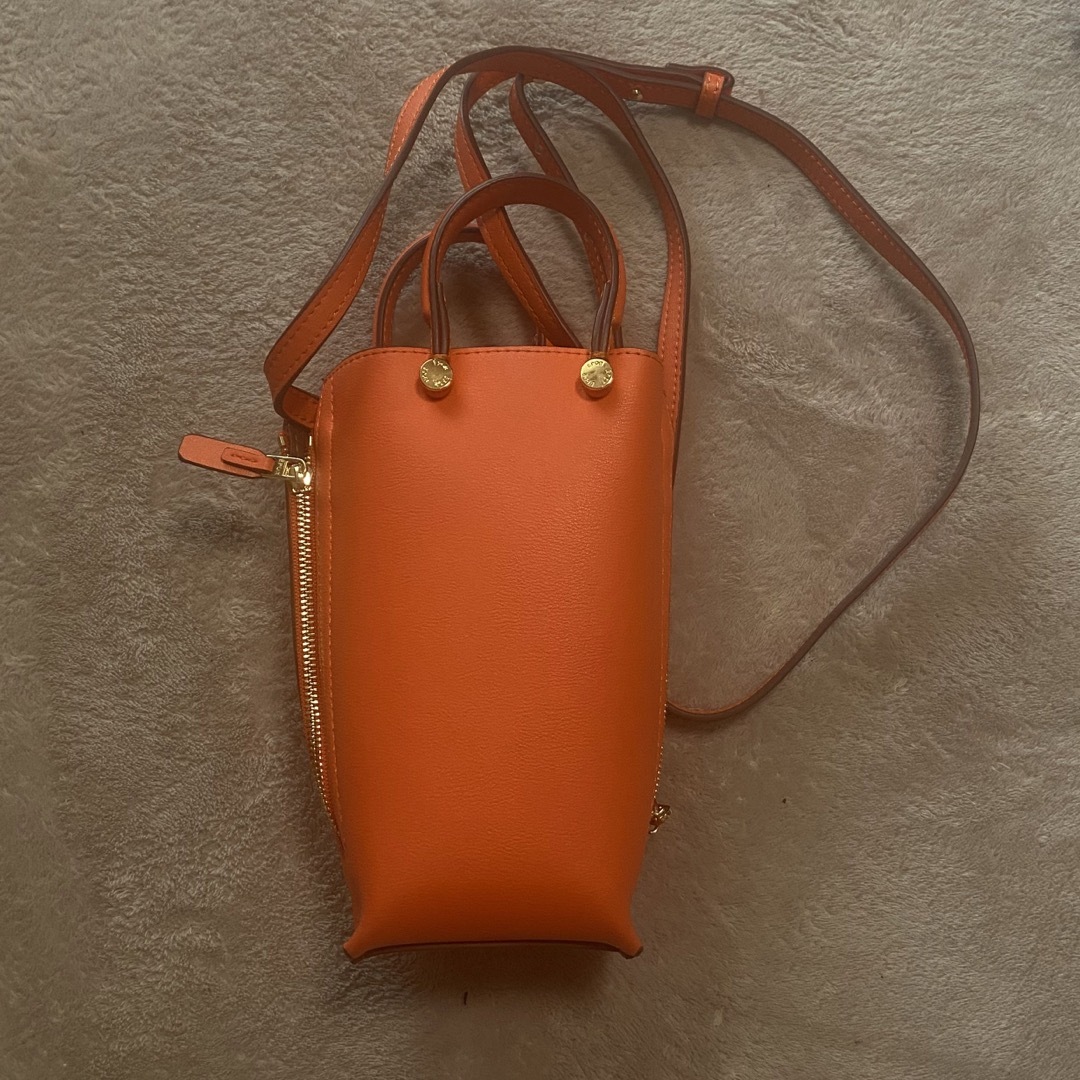 ROPE’(ロペ)の売り切り希望　E'POR サイドジップマイクロショルダーバッグ レディースのバッグ(ショルダーバッグ)の商品写真