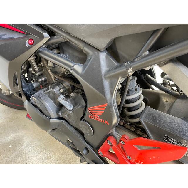 ホンダ(ホンダ)のHONDA 立体型 ウイング ロゴ ステッカー レッド cbr250rr ホンダ 自動車/バイクのバイク(ステッカー)の商品写真