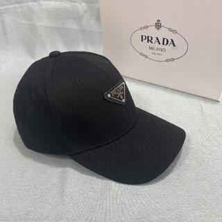 PRADA - PRADA プラダ キャップ 黒 帽子の通販｜ラクマ