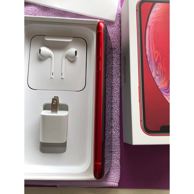 Apple(アップル)のiPhone XR Red 128 GB SIMフリー スマホ/家電/カメラのスマートフォン/携帯電話(スマートフォン本体)の商品写真