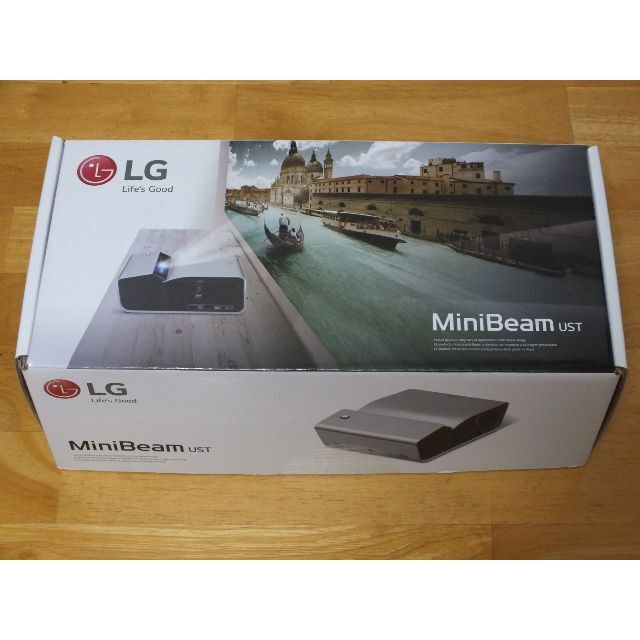 LG PH450UG　超短焦点プロジェクター