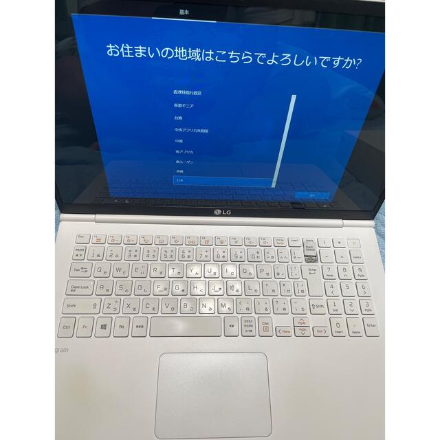 LG Electronics(エルジーエレクトロニクス)のまるちゃん様専用　LGノートPC LG gram 15Z980-GA55J  スマホ/家電/カメラのPC/タブレット(ノートPC)の商品写真