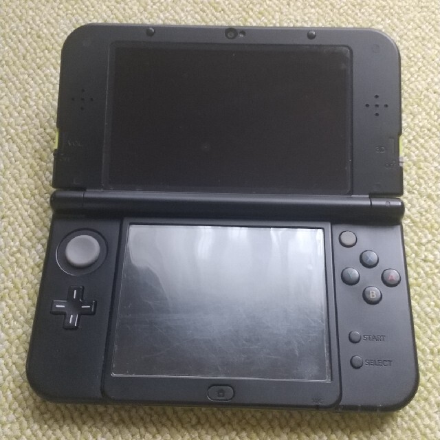 ニンテンドー3DS(ニンテンドー3DS)のNintendo 3DS NEW ニンテンドー 本体 LL ライム/ブラック エンタメ/ホビーのゲームソフト/ゲーム機本体(携帯用ゲーム機本体)の商品写真