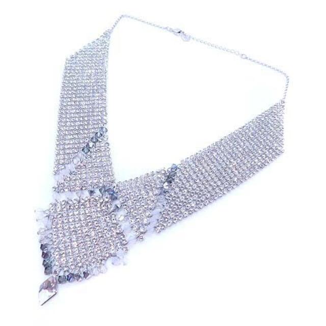 今話題のアイテムを スワロフスキー SWAROVSKI チョーカーネックレス ストーン ネックレス、ペンダント、チョーカー