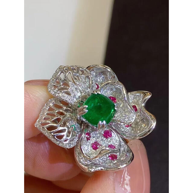 品質が エメラルド 天然 ダイヤ ¥ k18 リング1.2ct リング(指輪) - www