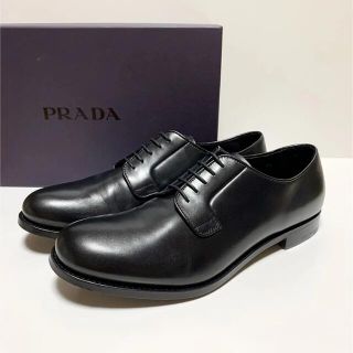 プラダ(PRADA)の☆良品 プラダ 外羽根 プレーントゥ レザー ダービー シューズ 黒 イタリア製(ドレス/ビジネス)