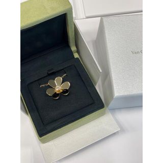 ヴァンクリーフアンドアーペル(Van Cleef & Arpels)の新品 ヴァン クリーフ＆アーペル フリヴォル ペンダント ラージ (ネックレス)