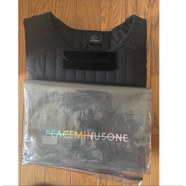 PEACEMINUSONE(ピースマイナスワン)のpeaceminusone padded pullover  メンズのトップス(スウェット)の商品写真