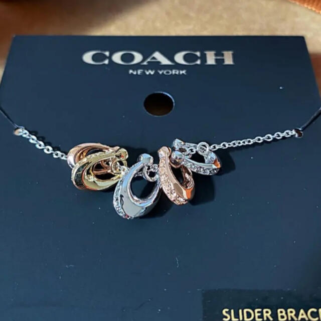 COACH(コーチ)のコーチ☆新品☆COACH シグネチャー5連スライダー ブレスレット レディースのアクセサリー(ブレスレット/バングル)の商品写真