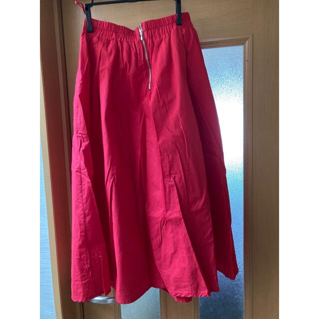 スカート赤　総丈約75センチ レディースのスカート(ロングスカート)の商品写真