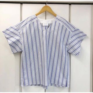 ユナイテッドアローズ(UNITED ARROWS)の美品 UNITED ARROWS ストライプブラウス(シャツ/ブラウス(半袖/袖なし))