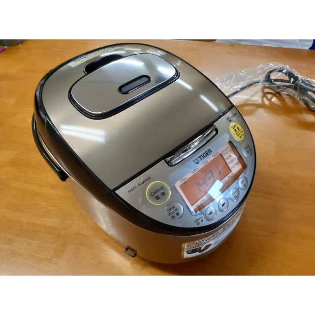 日本限定モデル】 タイガー海外用炊飯器 JKT-S10U ダークブラウン 220v仕様